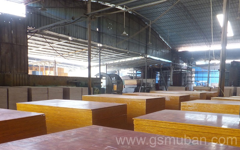 建筑紅模板價(jià)格大概是多少?建筑紅板哪種材質(zhì)好? 建筑紅模板價(jià)格大概是多少?建筑紅板哪種材質(zhì)好?