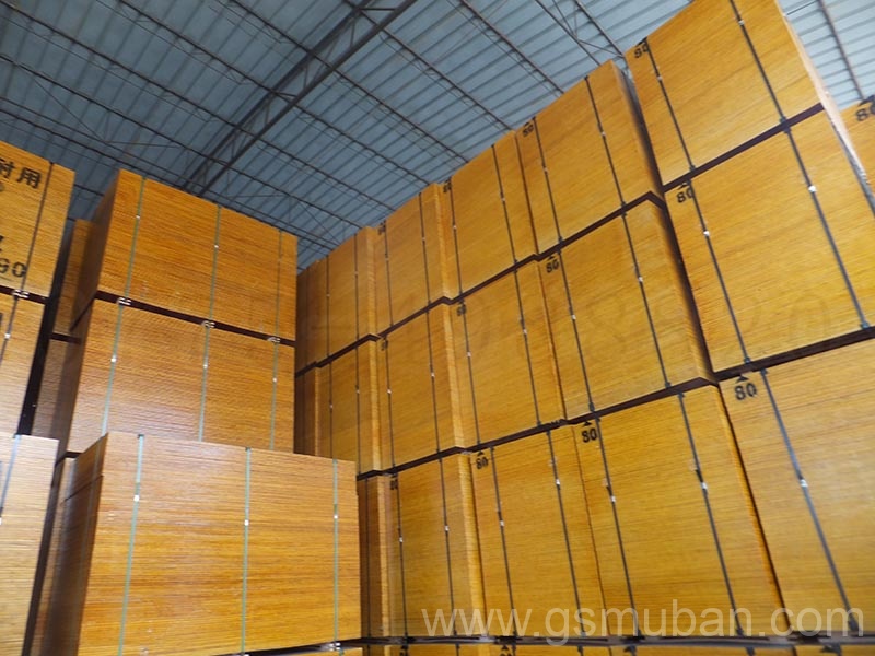 東莞建筑模板1220*2440*12mm多少錢一張？